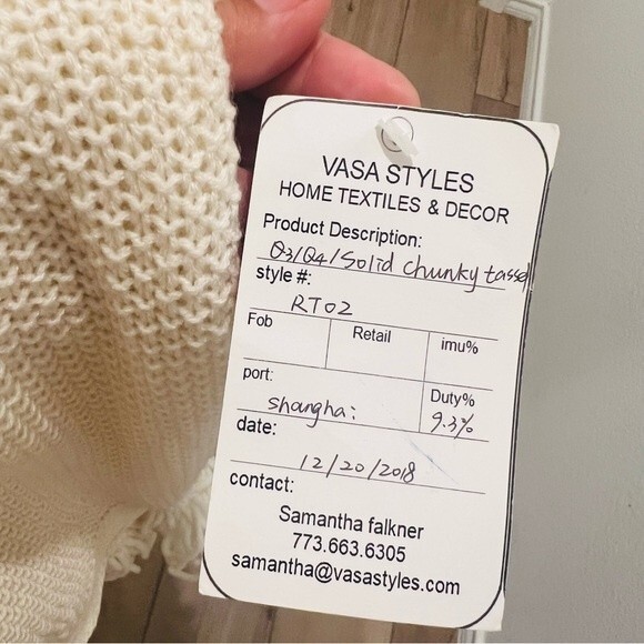 NWT Ivory/Cream Lightweight Cable Knit Boho Throw Blanket with Tassels - Picture 8 of 8